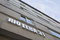 Suites Rio Elba Hotels near Museo Tamayo