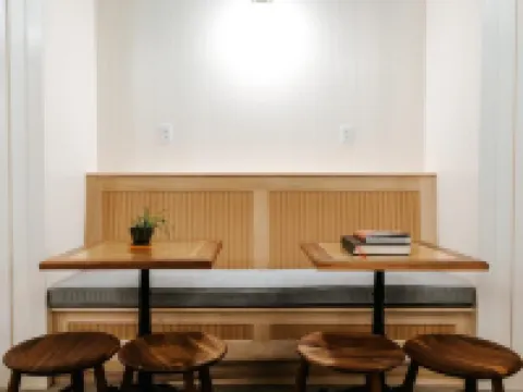 Cache House Hotels in Jackson