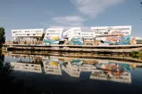 Urban Island I Riverside Apartments