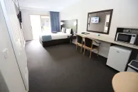 Sleepy Hill Motor Inn فنادق في Heatherbrae