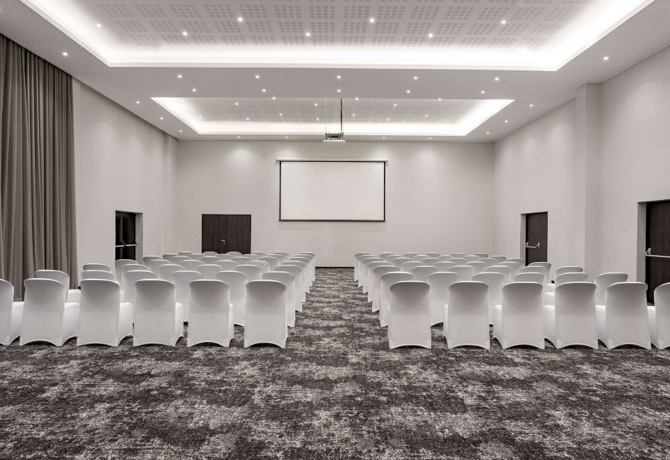 래디슨 블루 호텔 안타나나리보 워터프롱