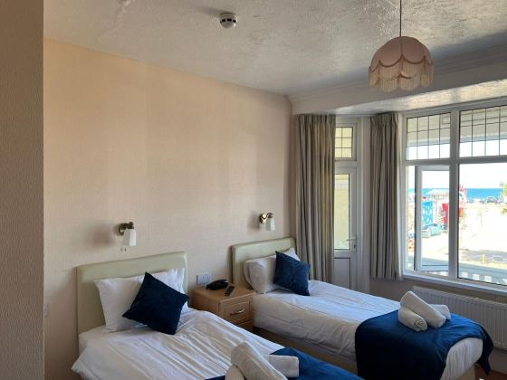 Cambria Hotel