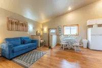 A Taste of Ely studio apartment, king bed