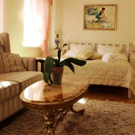 Embrace Hotel & Apartments