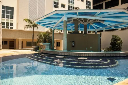 Hotel City Hall Отели в г. Сан-Жосе-дус-Кампус