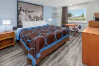 Super 8 by Wyndham Clayton