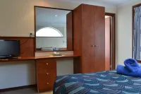 Dolphin Lodge Albany - Self Contained Apartments at Middleton Beach Hotels in Emu Point