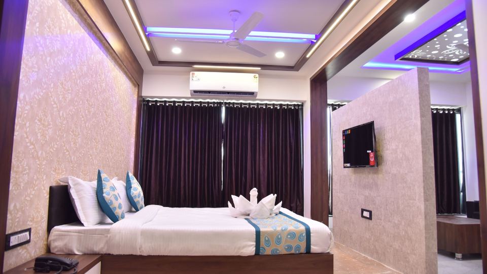 Hotel Savera Inn
