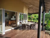 Muri Beach Resort فنادق في Avarua