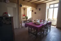 Logis de Riparfonds Hotels in Bressuire