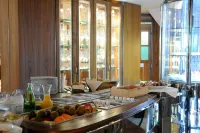 Hotel Milan - breakfast