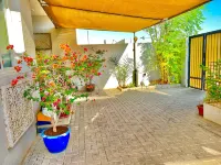 Home Stay Hostel Hotel di Al-Wakrah