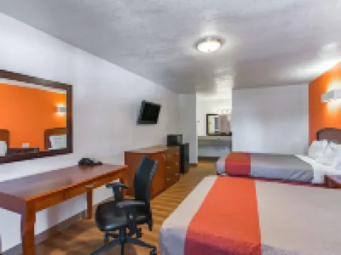 Giddings Executive Inn Hotels in Giddings