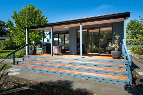 Lawn Cottages - Homestays