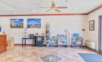 The Oakhurst Inn at Yosemite