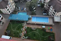 Crest Park Apartments - Private Pools