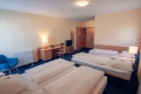 Hotel Waldeck Garni Hotels in Kist
