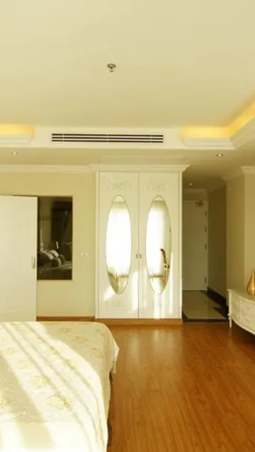 ห้องดีลักซ์ เตียงใหญ่ 1 เตียง