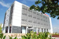 Orty Airport Hotel فنادق في Menderes