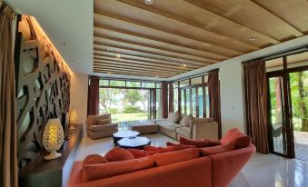 Amatapura Beachfront Villa 10