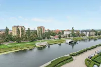 Nowa Motława Spa, Pool, Gym & Parking by Downtown Apartments