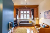 Whitefield Charm Cozy 2 Bedroom Apartment Sleeps 8 - Parkplatz