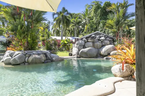 Mossman Resort Holiday Villas - parking