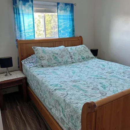 Whale Cove Inn