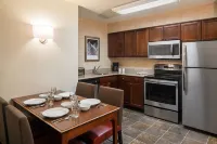 Residence Inn Cypress Los Alamitos Отели в г. Сайпрес
