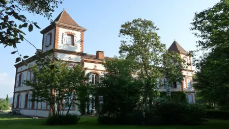 Manoir des Chanterelles Отели в г. Лозерт