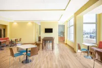Days Inn & Suites by Wyndham Kearney Các khách sạn ở Kearney