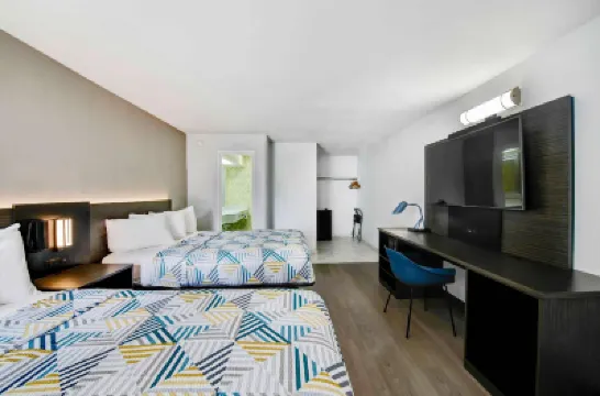 モーテル 6 アトランタ、ジョージア - ミッドタウン アトランティック 駅周辺のホテル