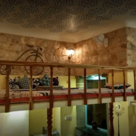 Jaipur Jantar Hostel