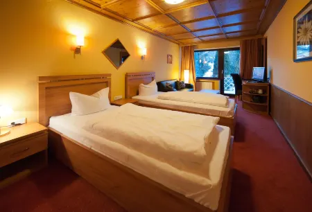 Atlas Grand Hotel Отели в г. Фархант