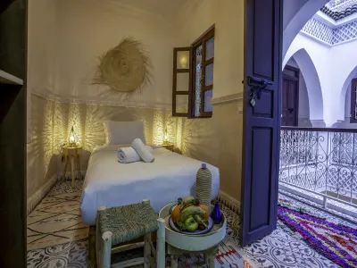 Riad Tarba & spa Hôtels à : 
