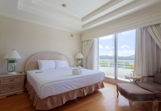 3. 팔라시아 호텔 ..