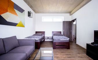 Hotel 63