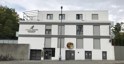 Sahara Falcon Hôtels à : Obermenzing