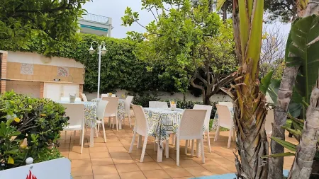 Small Luxury Apartments Pool and Sea View - Stella Del Mare