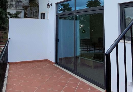 2. 미라 도우로 세..