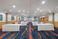 Finger Lakes Inn & Suites