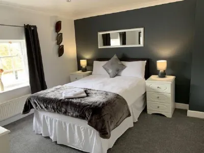 The Silverton Inn Hotels near Diggerland Devon