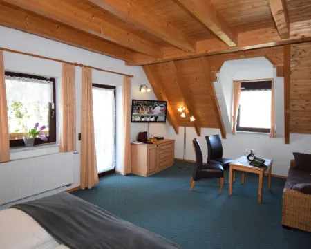 Landhotel Steigerwaldhaus Hotels in Landkreis Neustadt a.d.Aisch-Bad Windsheim
