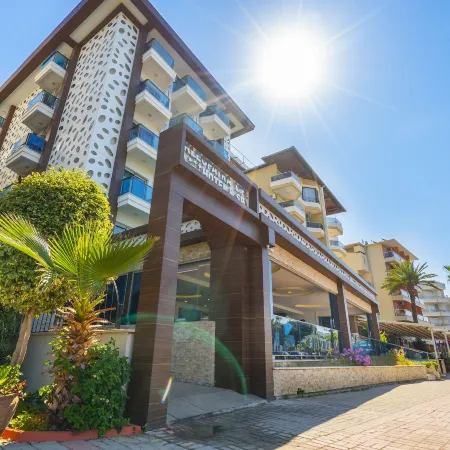 Kleopatra Life Hotel Отели рядом с достопримечательностью «Cleopatra Beach»