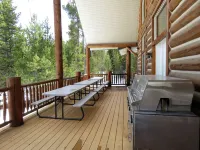 The Hideaway Lodge