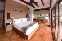 Pacaya Lodge and Spa Hotel a La Laguna
