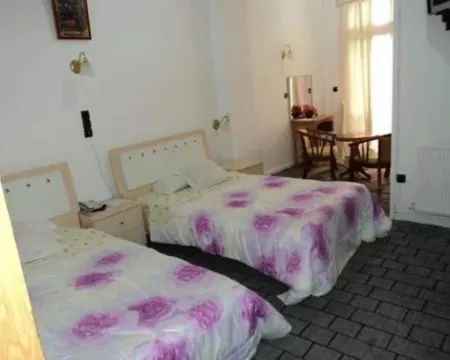 ミモザ パレス アンナバ アンナバのホテル