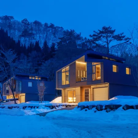 Eminence by the Hakuba Collection