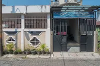 RedDoorz Near MT Haryono Semarang فنادق في سنرتال سيمارانج