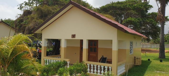 Kunta Kinteh Beach Complex Hotels in Serrekunda